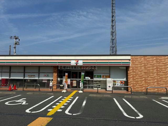 コンビニ　セブンイレブン鳥取雲山店（コンビニ）まで611m