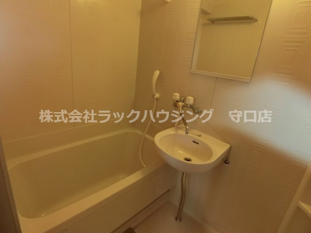 バス・シャワールーム　同仕様写真になります。