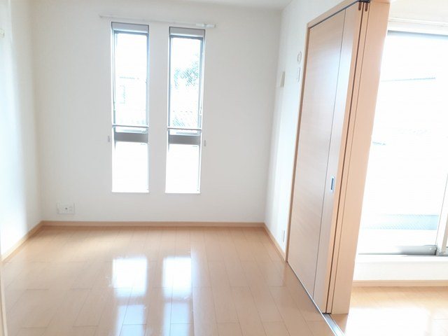 その他部屋・スペース　南側洋室6帖