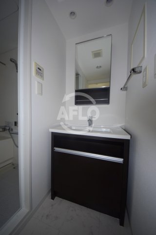 洗面設備　アプリーレ堺筋本町　独立洗面台
