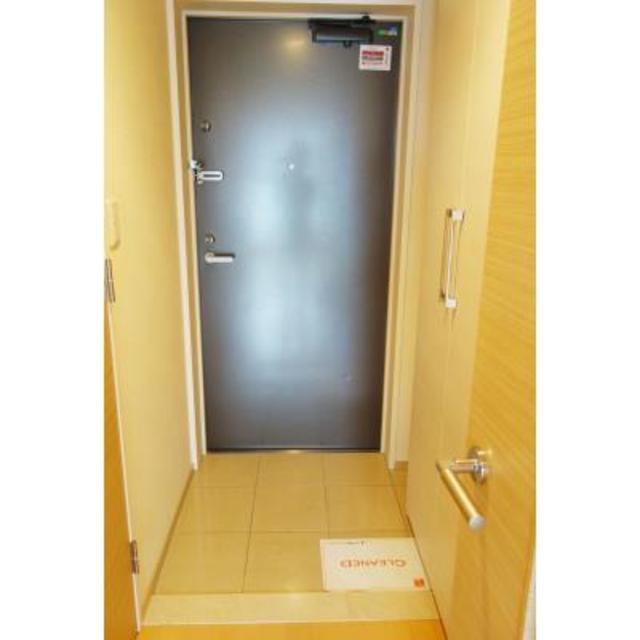 玄関　※写真は同タイプ住戸です。