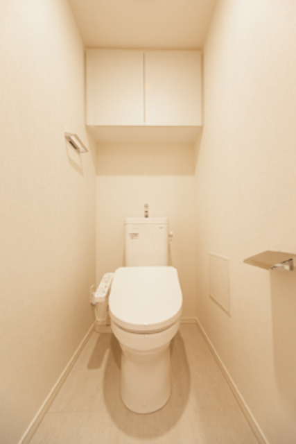 トイレ　※写真は同タイプ住戸です。