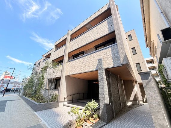 建物外観　【積水ハウス施工重量鉄骨造ホテルライクシャーメゾン】～アン…
