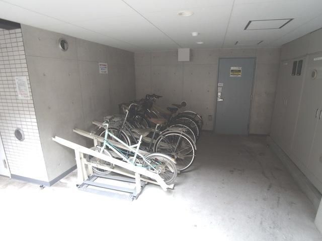 駐車場　★駐輪場★