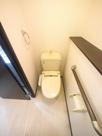 トイレ　★シャワー付きトイレ★