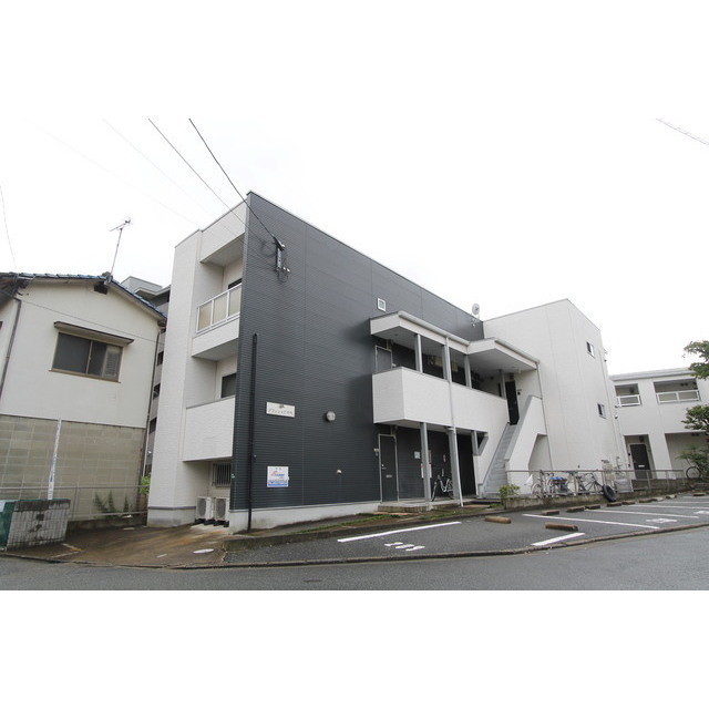 地下鉄箱崎線 千代県庁口駅 徒歩10分 築17年