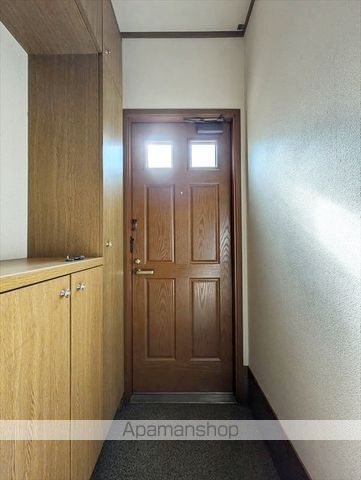 クレストール晴和 Bの玄関写真