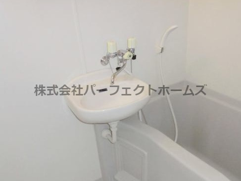 洗面設備　コンパクトで使いやすい洗面所