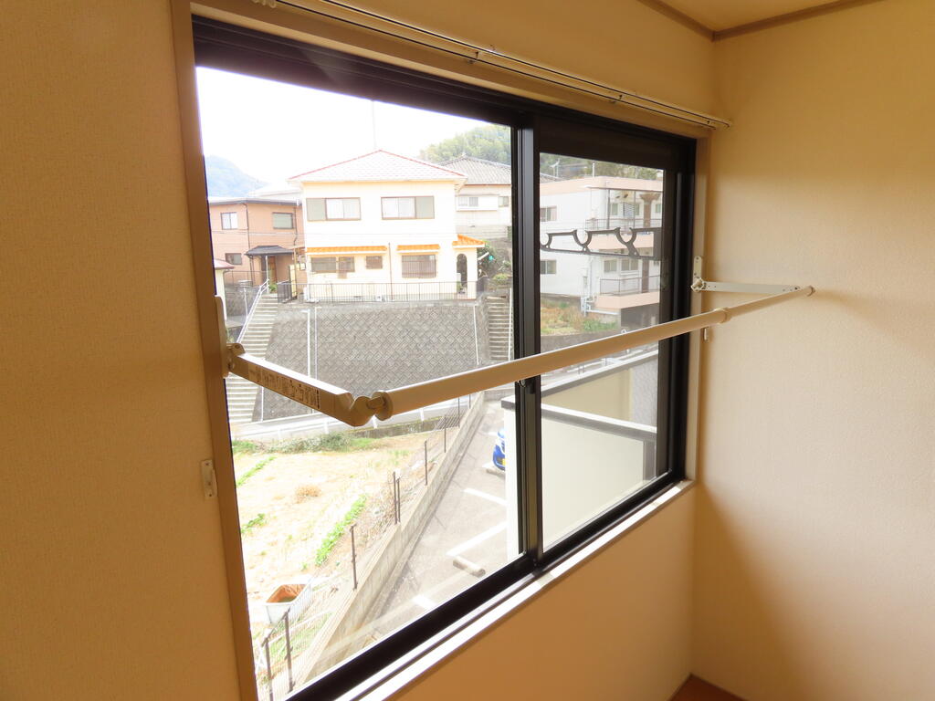 その他設備　室内物干し