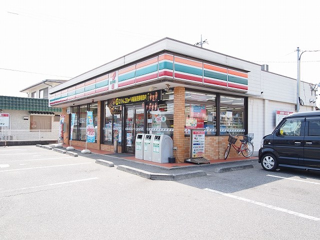 コンビニ　セブンイレブン総社大橋東店（コンビニ）まで60m