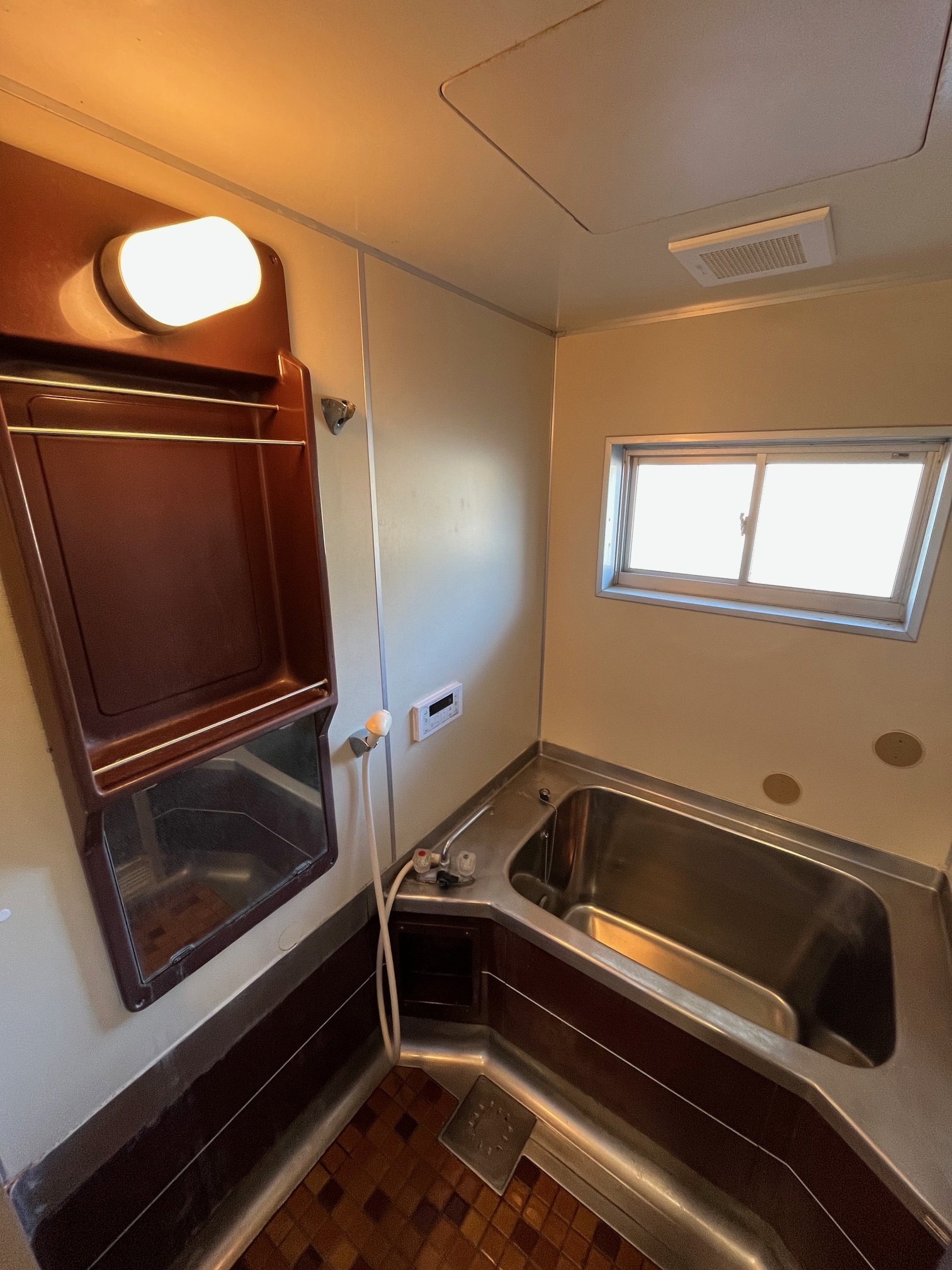 バス・シャワールーム　追炊き付でいつでも暖かい