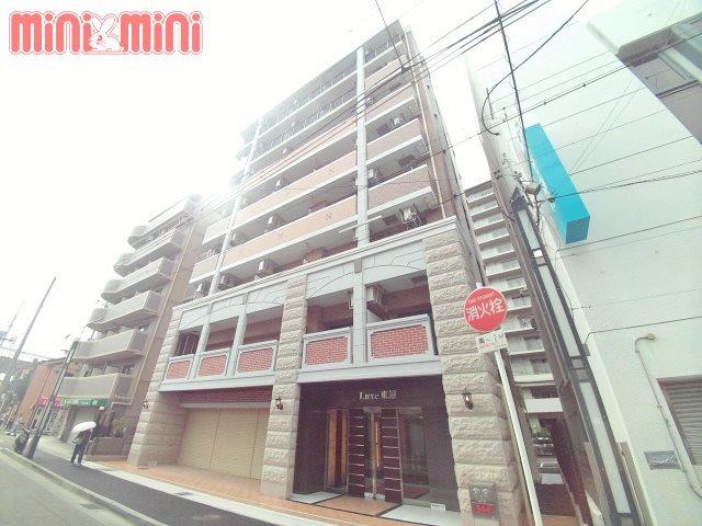 神戸市東灘区青木のマンションの建物外観