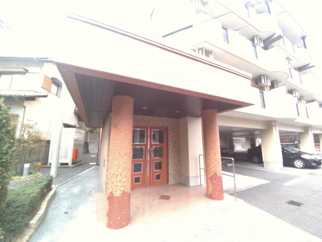 下関市稗田町のマンションの建物外観