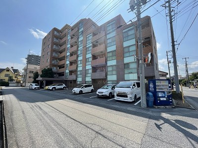 さいたま市見沼区東大宮のマンションの建物外観