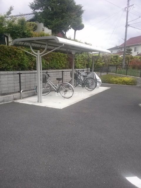 【人吉市鬼木町のアパートの駐車場】