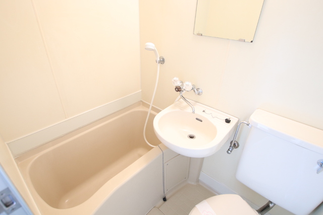 バス・シャワールーム　浴槽です♪