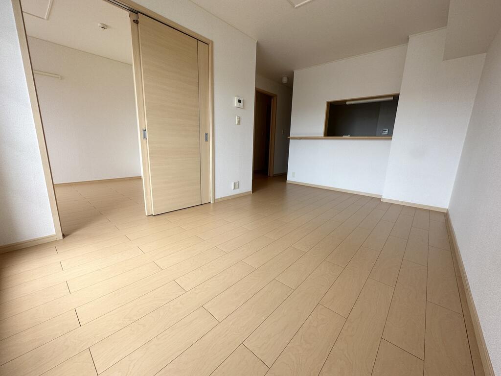 居室・リビング　※画像と反転タイプのお部屋です