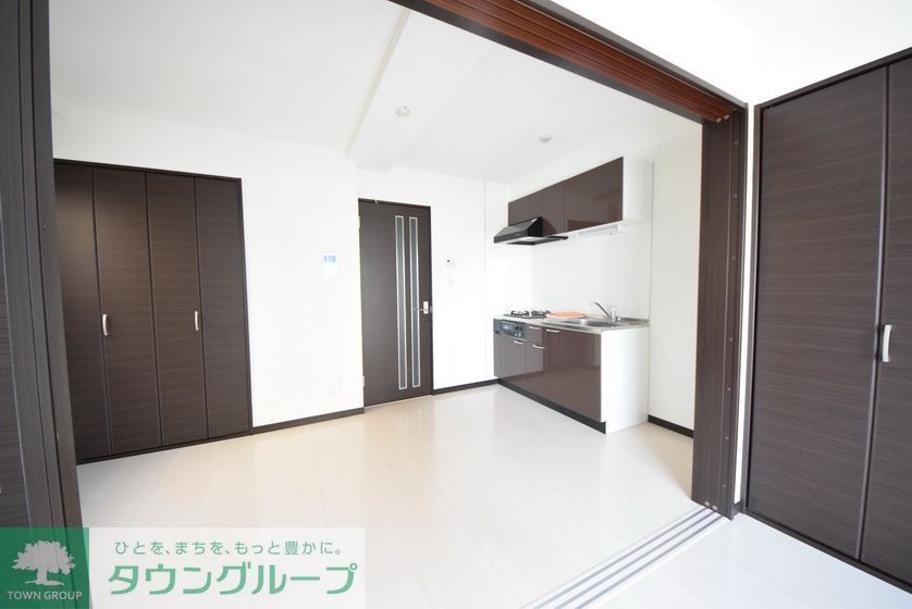 居室・リビング　現地待ち合わせ歓迎♪お問合せはタウンハウジング千葉店まで！