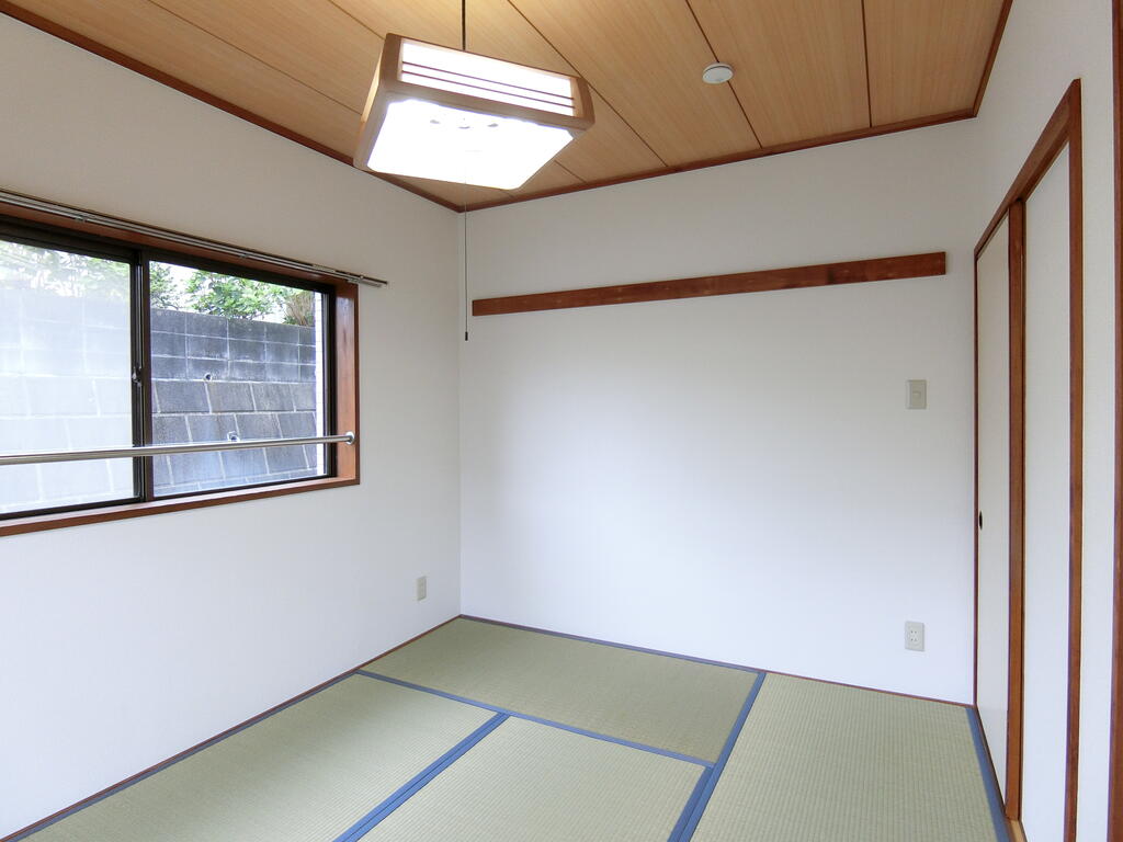 サンフレア柿の木台の居間写真