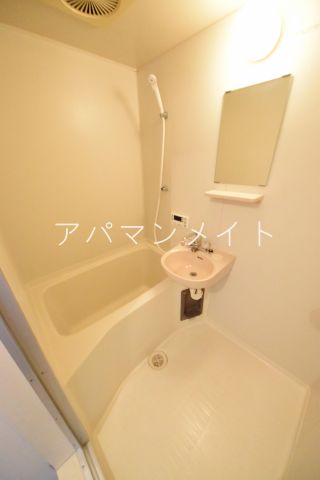 バス・シャワールーム　お風呂で日々の疲れを落としましょう