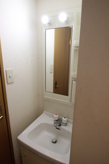 洗面設備　※別部屋の写真です
