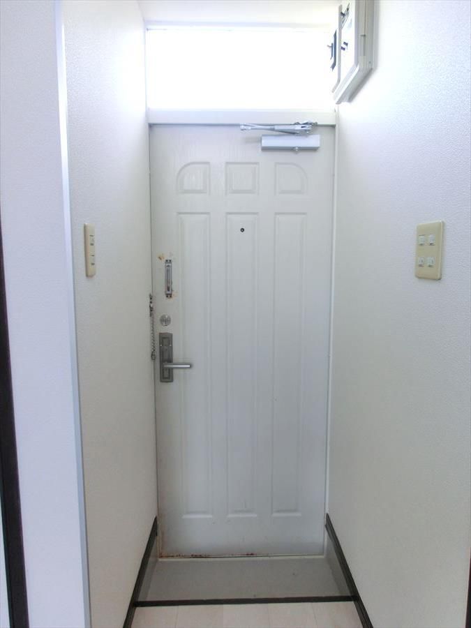 玄関　明るい玄関です