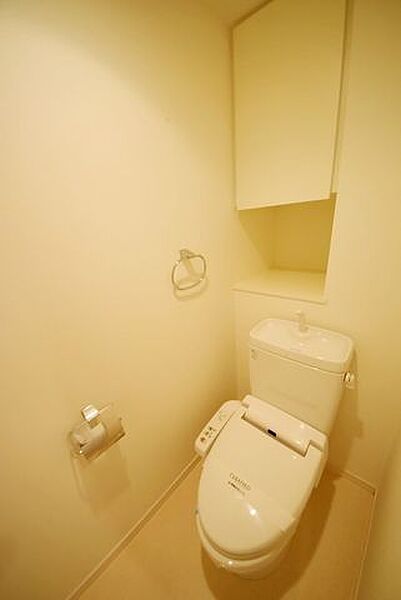 トイレ　※別部屋の参考写真です。