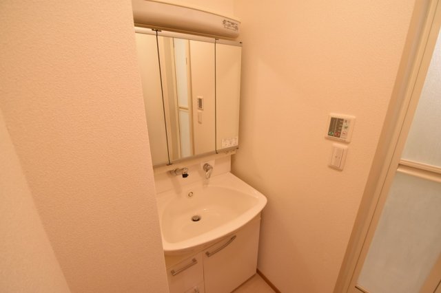 洗面設備　独立洗面化粧台付き☆