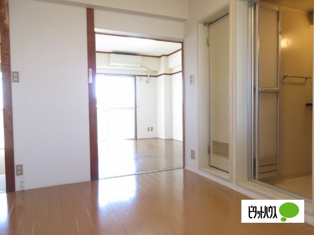 居室・リビング　居室