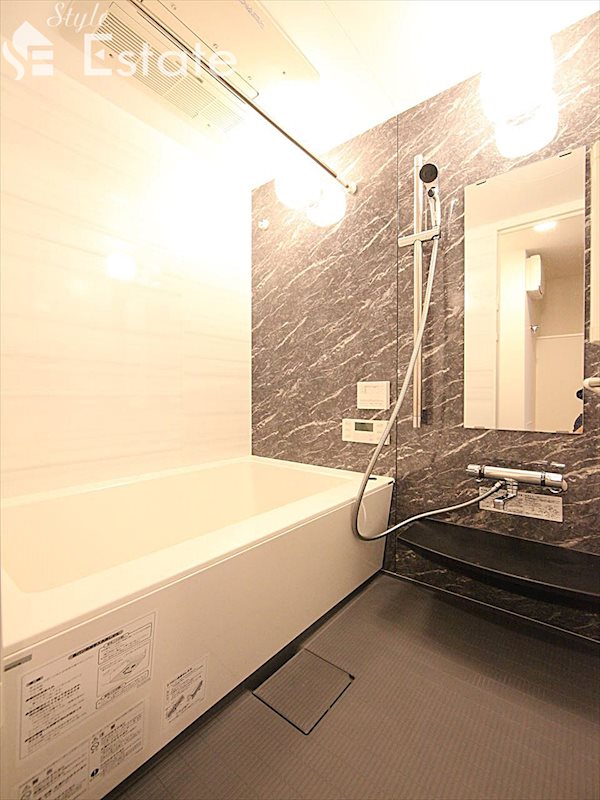 バス・シャワールーム　バスルーム