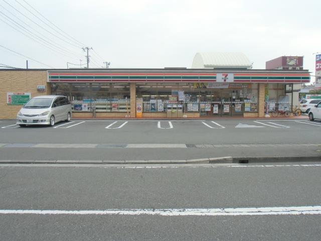 コンビニ　セブンイレブン（コンビニ）まで449m