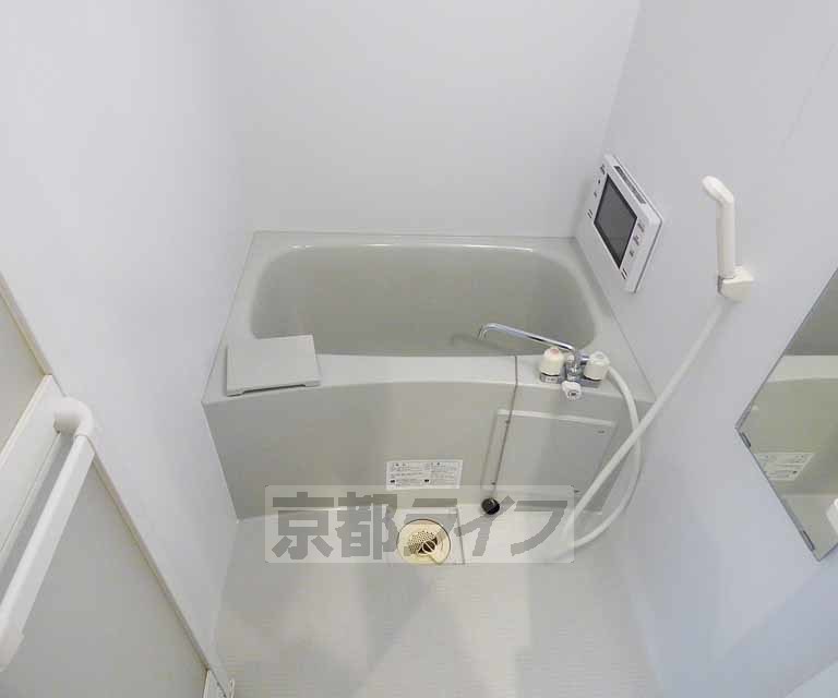 バス・シャワールーム　きれいなお風呂です。