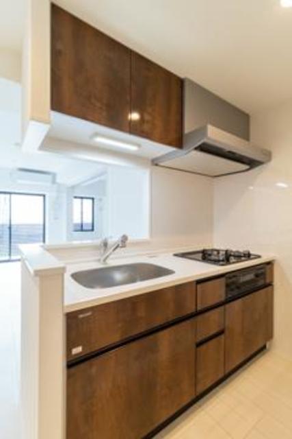 キッチン　※写真は同タイプ住戸です。