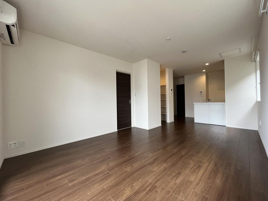 居室・リビング　エントランス