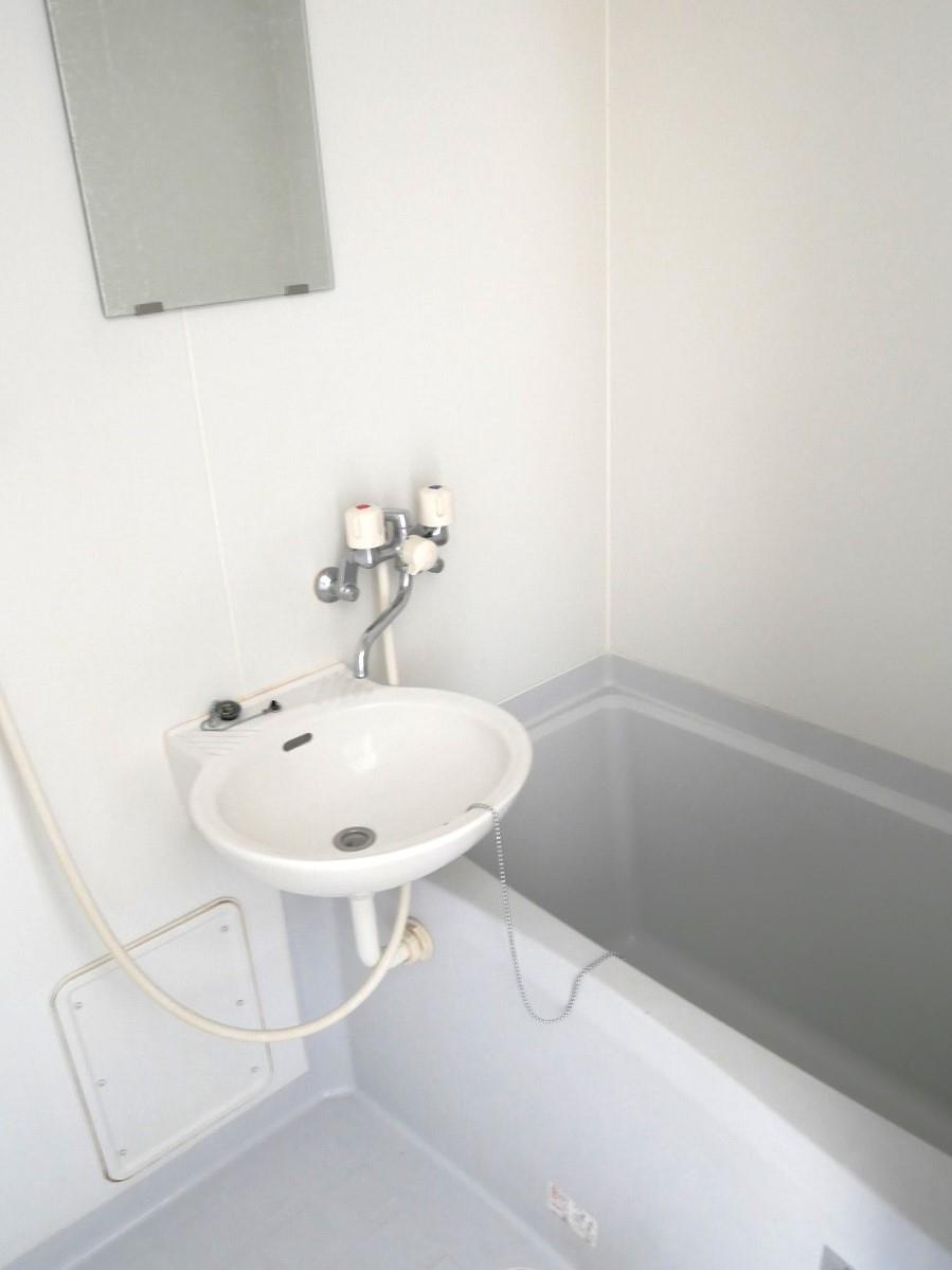 バス・シャワールーム　バス・トイレ別の間取りです（イメージ）