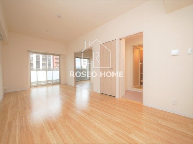 居室・リビング　同マンション別部屋：参考写真