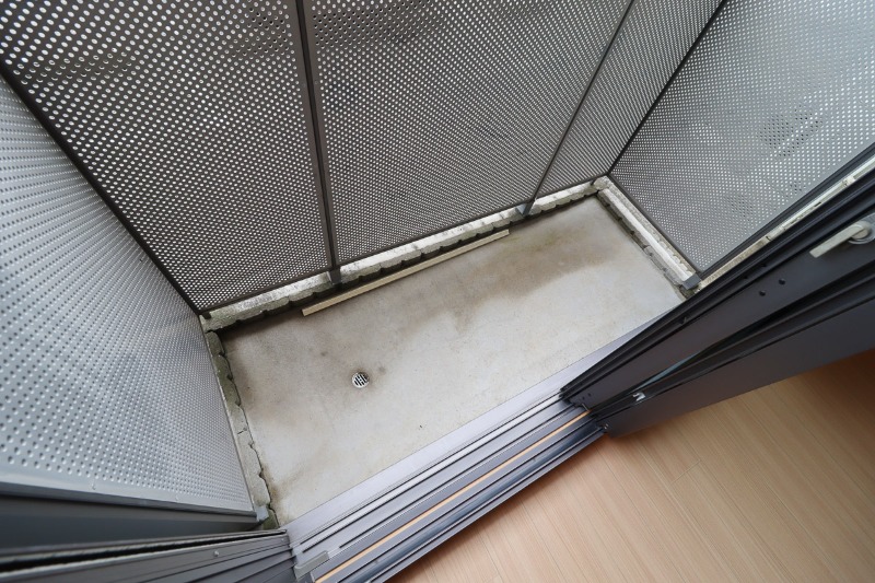 バルコニー　図面と現状に相違がある場合には現状を優先