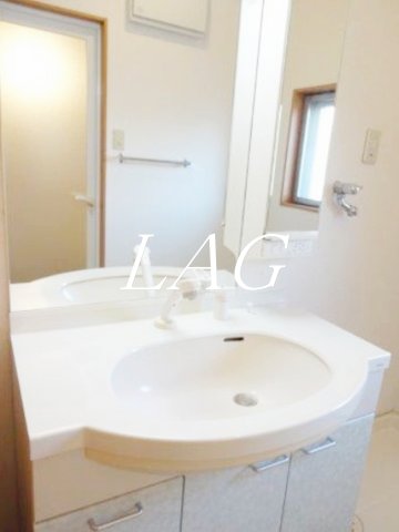 洗面設備　洗面台です。