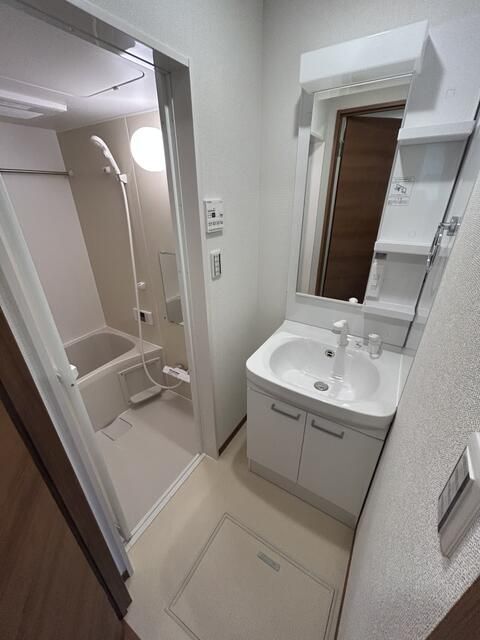 洗面設備　同タイプの他のお部屋