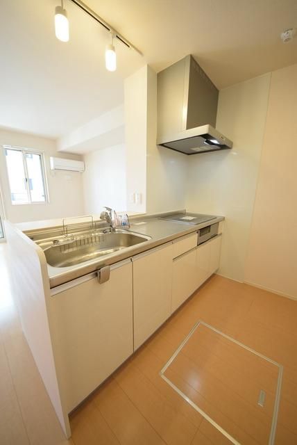 キッチン　☆広々キッチンスペース☆