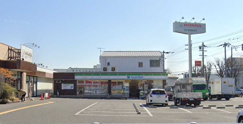 コンビニ　ファミリーマート 高津橋店（コンビニ）まで487m