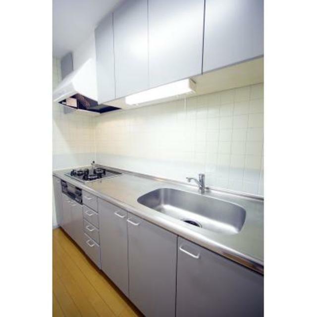 キッチン　※写真は同タイプ住戸です。