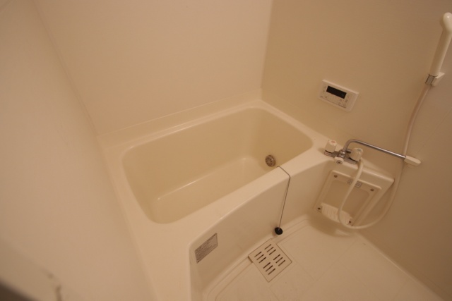 バス・シャワールーム　※別室の参考写真の為、現況優先です。