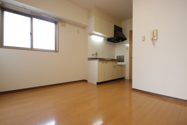 居室・リビング　※別室の参考写真の為、現況優先です。