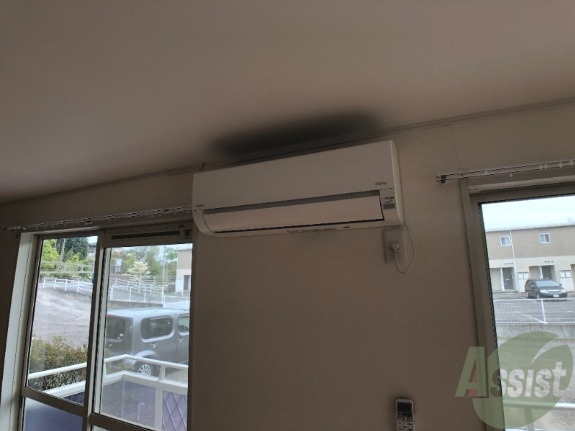 その他設備　エアコンはこちらです。毎日心地よく過ごせますね