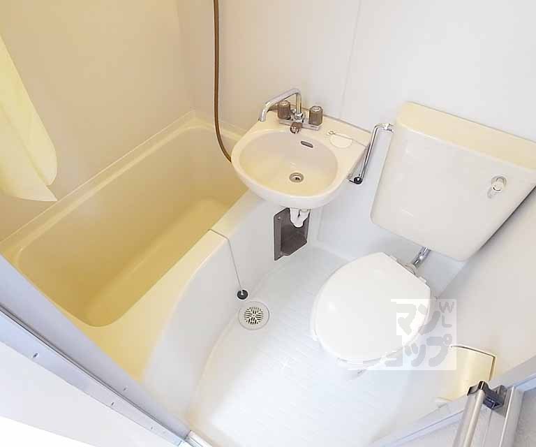 バス・シャワールーム　ユニットバスになります。