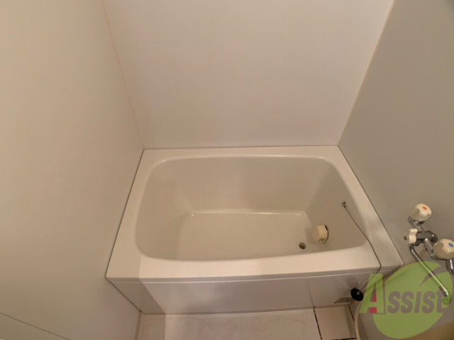 バス・シャワールーム　疲れた時はゆっくり湯船につかってみてはいかがでしょうか。