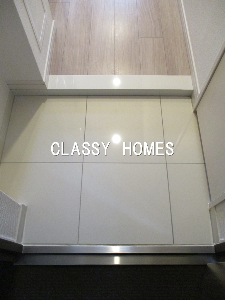 玄関　2018年竣工　ザ・レジデンス・オブ・トーキョーKK06：