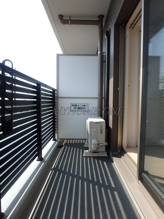 バルコニー　バルコニー