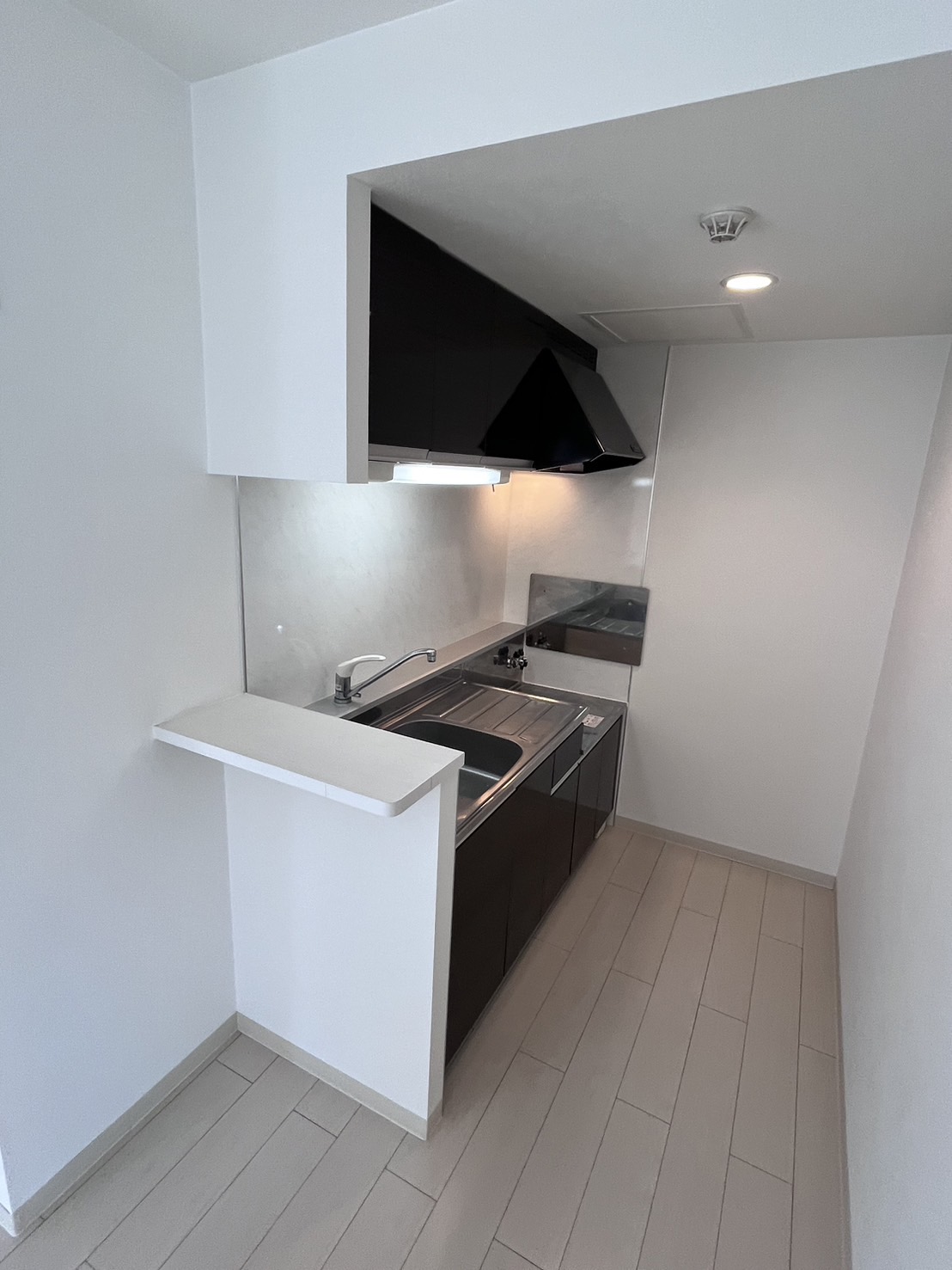 キッチン　※他号室のお写真です。